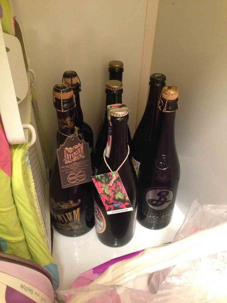 El armario de la plancha para los botellones